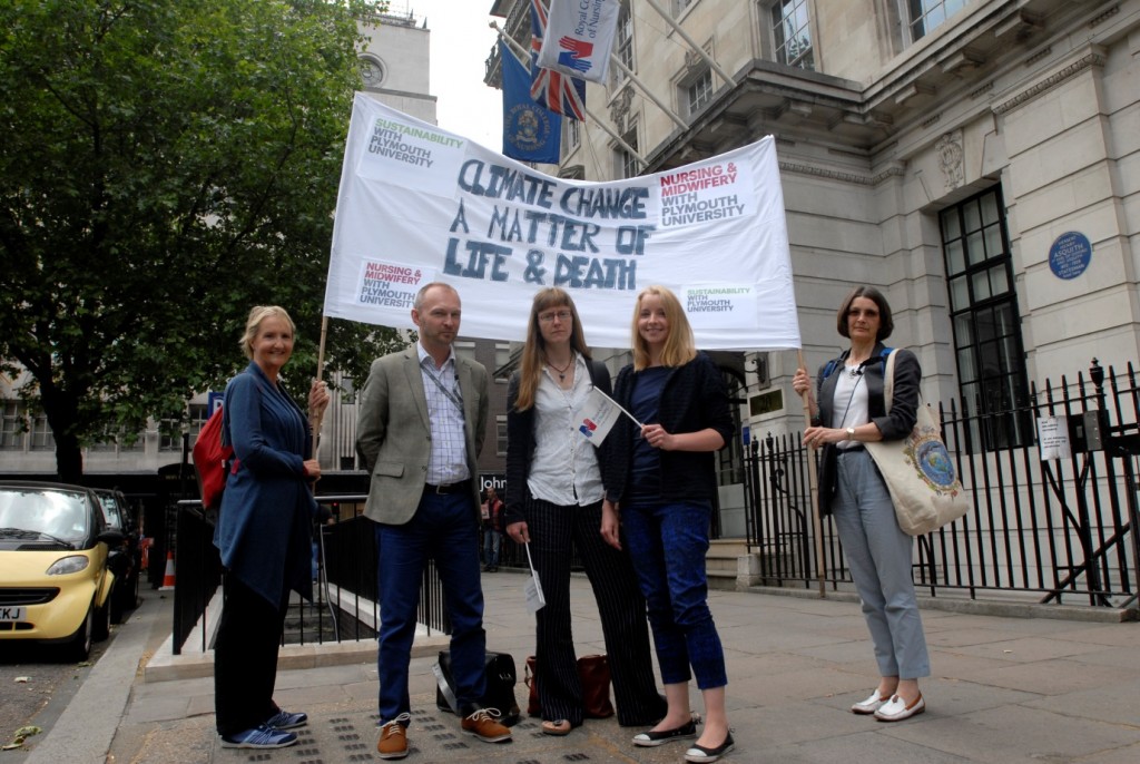 Jane and Janet outside RCN HQ with Mark Platt (RCN Policy Advisor), Rebecca Gibbs (The Centre for Sustainable Healthcare), Alice Monro (nurse, climate and health activist).