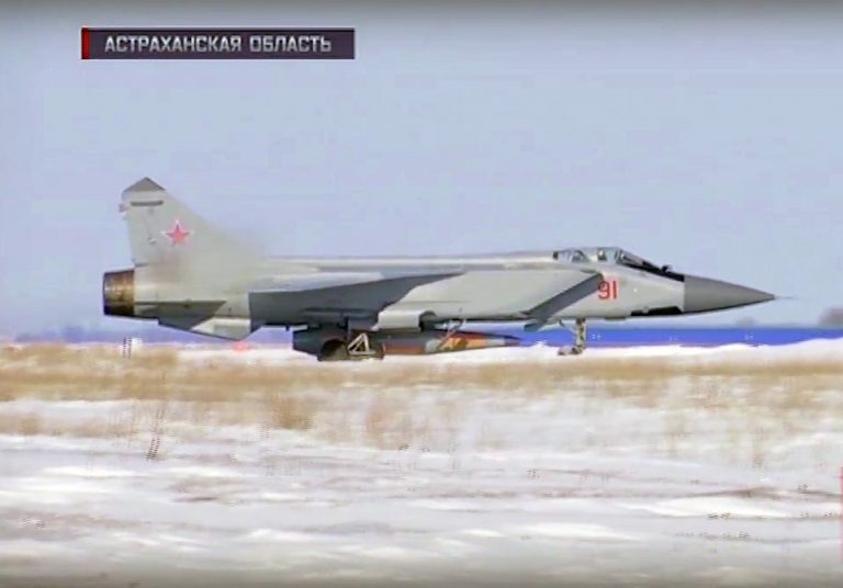 RUSSIA TEST FIRES NEW KH-47M2 KINZHAL HYPERSONIC MISSILE (VIDEO) – DCSS ...